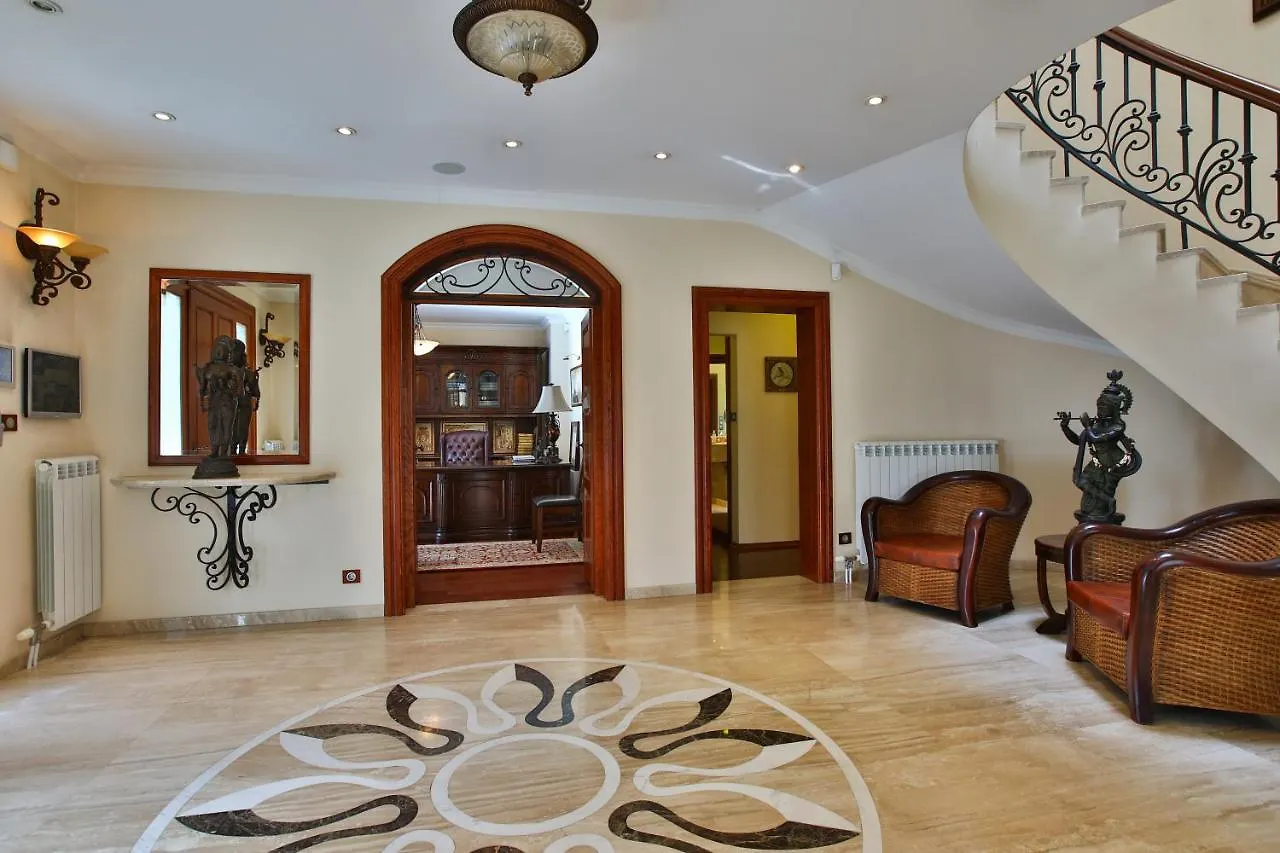 Villa Sofia City & Luxury